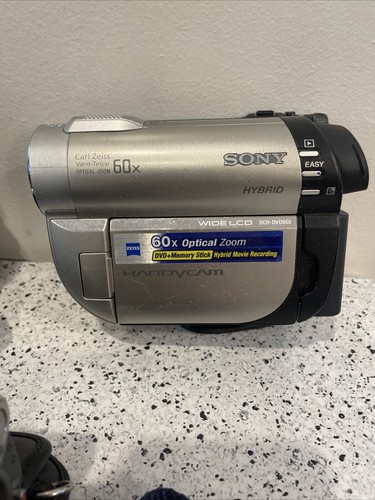 3-Sony HandyCam DCR-DVD650 NTSC Mini DVD Camcorder 60x Optical Zoom Untested - Picture 3 of 19