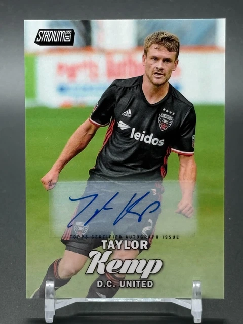 2017 Topps Stadium Club MLS Autogramm #66 Taylor Kemp DC United Autogramm