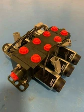 Vickers - 100AP10033A - Hyd. Valve Sol. Operated, **FREE FREIGHT**