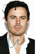 Casey Affleck Autogramm signed 20x30 cm Bild