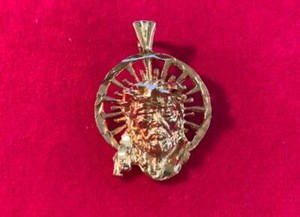 Authentic 14 KT GOLD PLATED JESUS FACE W/ CROWN CHARM ABOUT 1 1/4 INCH HIGH-3557