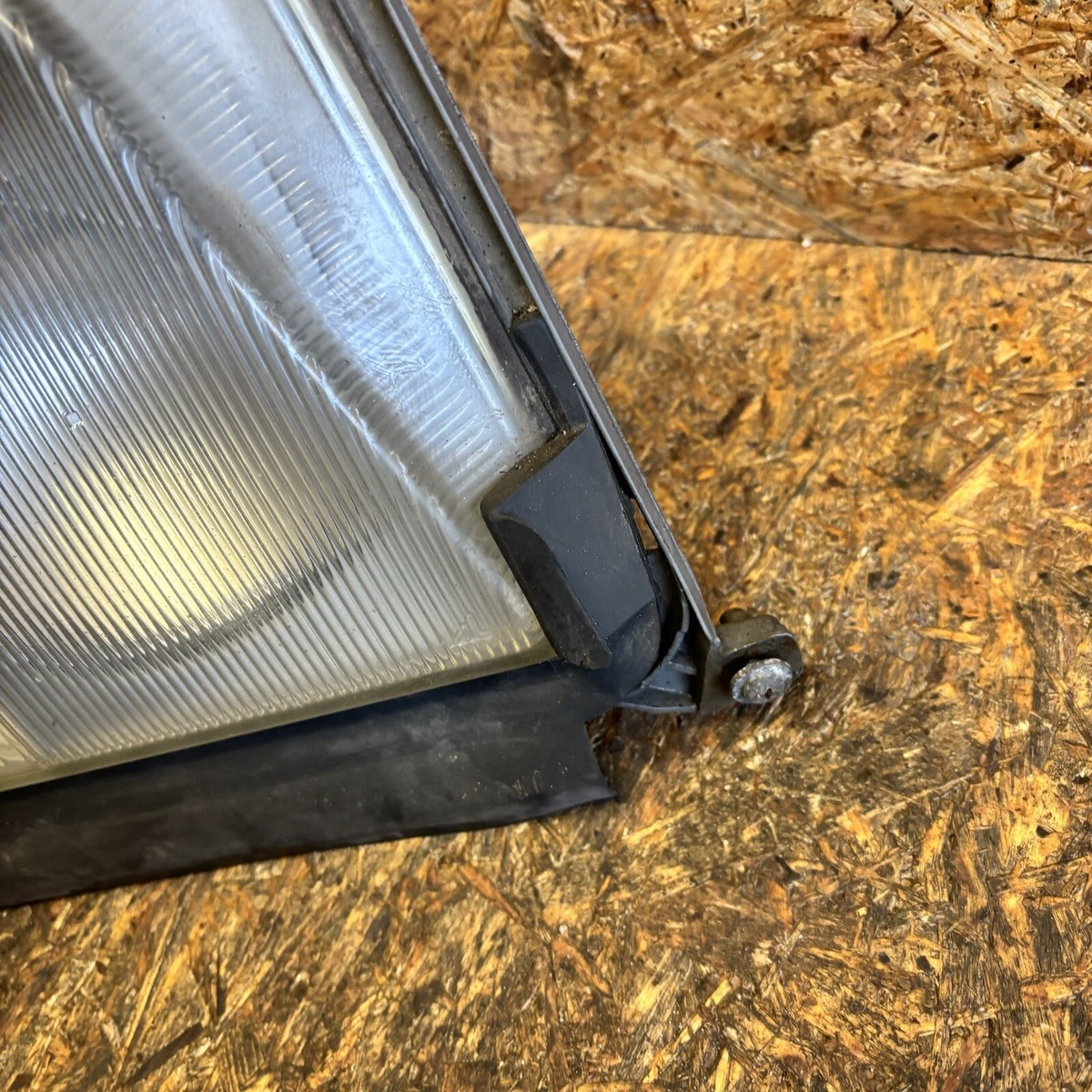 Mercedes-Benz W124 Facelift Right Side Headlight Magneti Marelli