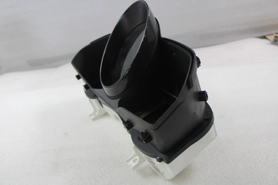 Ferrari 458 Italia, Spider, Carbon Fiber, Speedometer Cluster, Dmg, Used, 273678 - Image 3 of 4