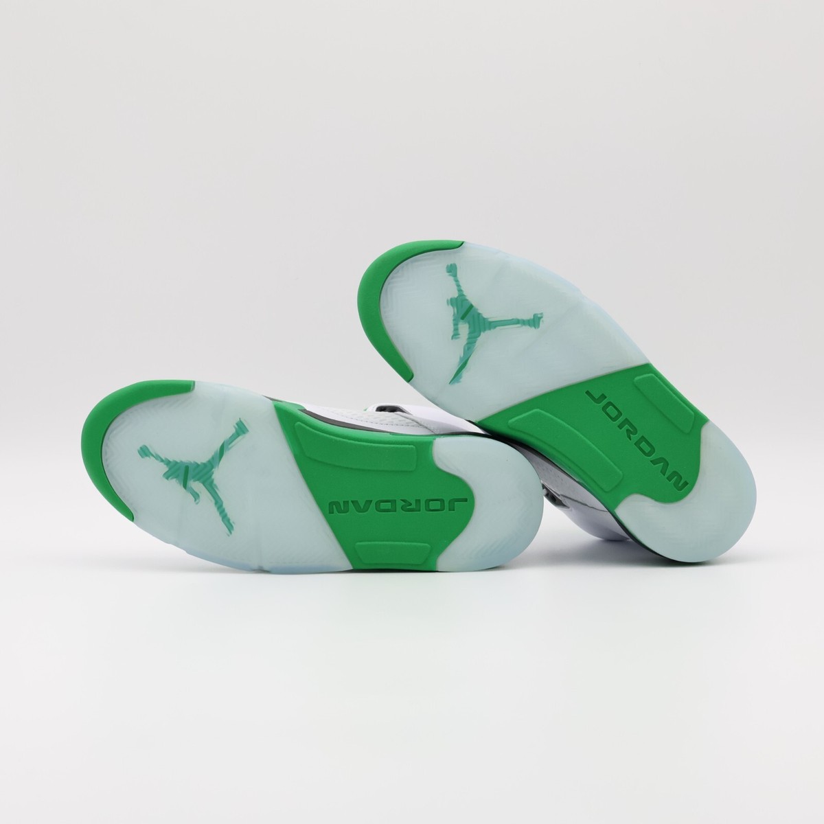 DD9336-103 Nike Air Jordan 5 Retro Lucky Green (Women's) | eBay
