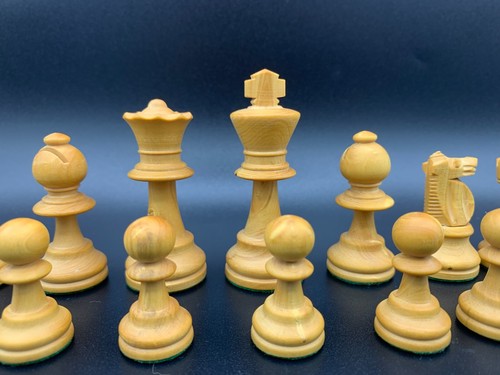 GES.GESCH German Staunton Chess Set Carved Wood Figures Felt Pad King 2 3/4"/7cm - Picture 8 of 24