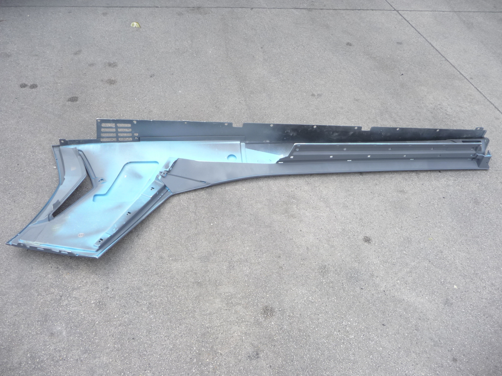 18 Lamborghini Aventador LP750 SV Right Side Member Rocker Molding 470853564D OE