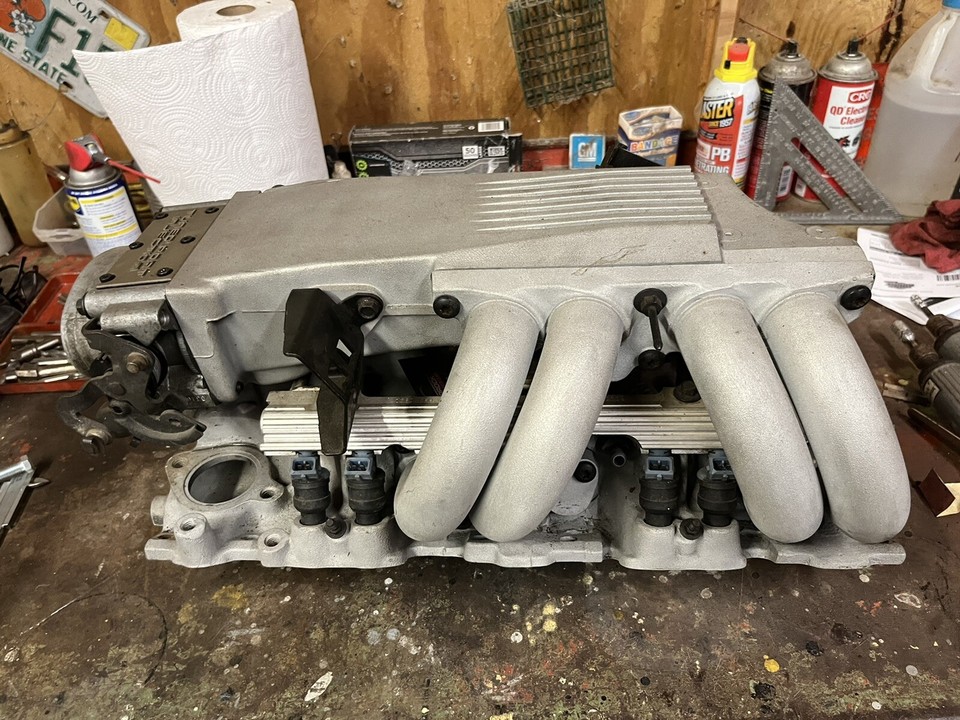 1992 Chevy Corvette TPI intake manifold, runners, fuel rail, injectors ...