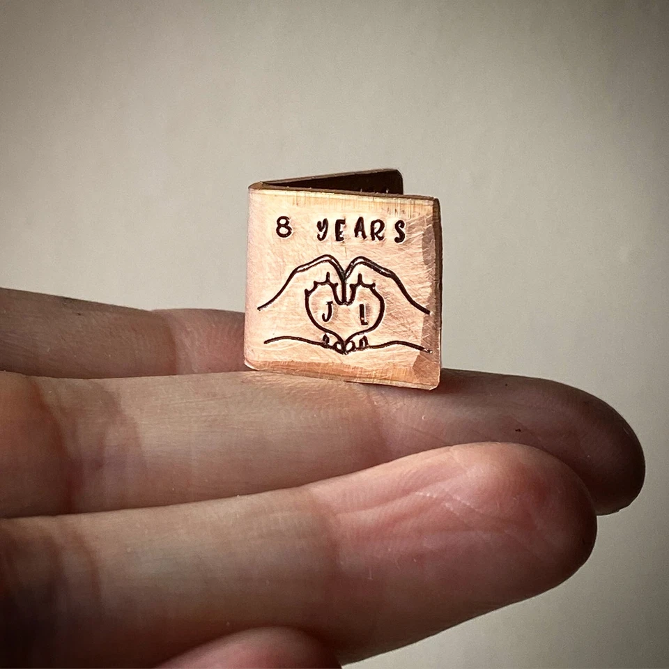 CRAFT Personalised minature 8 YEARS bronze wedding anniversary card Love heart hands