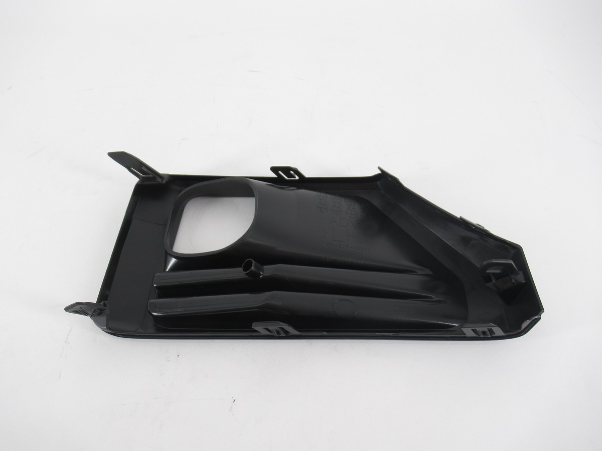 Genuine OEM Toyota 52128-0R170 Driver LH Fog Lamp Bezel Filler