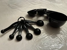 Cuisinart Black Measuring Cup Set and Matching Black Measuring Spoons Set