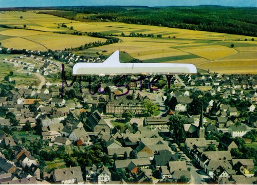 Bevern Weser Oberweser Holzminden: Ort mit Schlossanlage