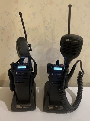 2x MOTOROLA APX6000 H98UCF9PW6AN  P25 7-800MHZ RADIO APX 6000