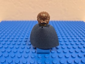 LEGO NEXO KNIGHTS Minifigure QUEEN HALBERT w/ Cape nex018 70325  FREE SHIPPING