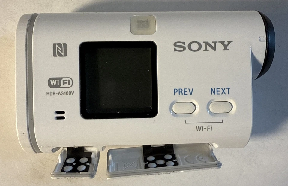 Cámara de acción Sony HDR-AS100V 13,5 MP HD a prueba de salpicaduras WiFi Exmor R disparo constante Foto 3 de 4