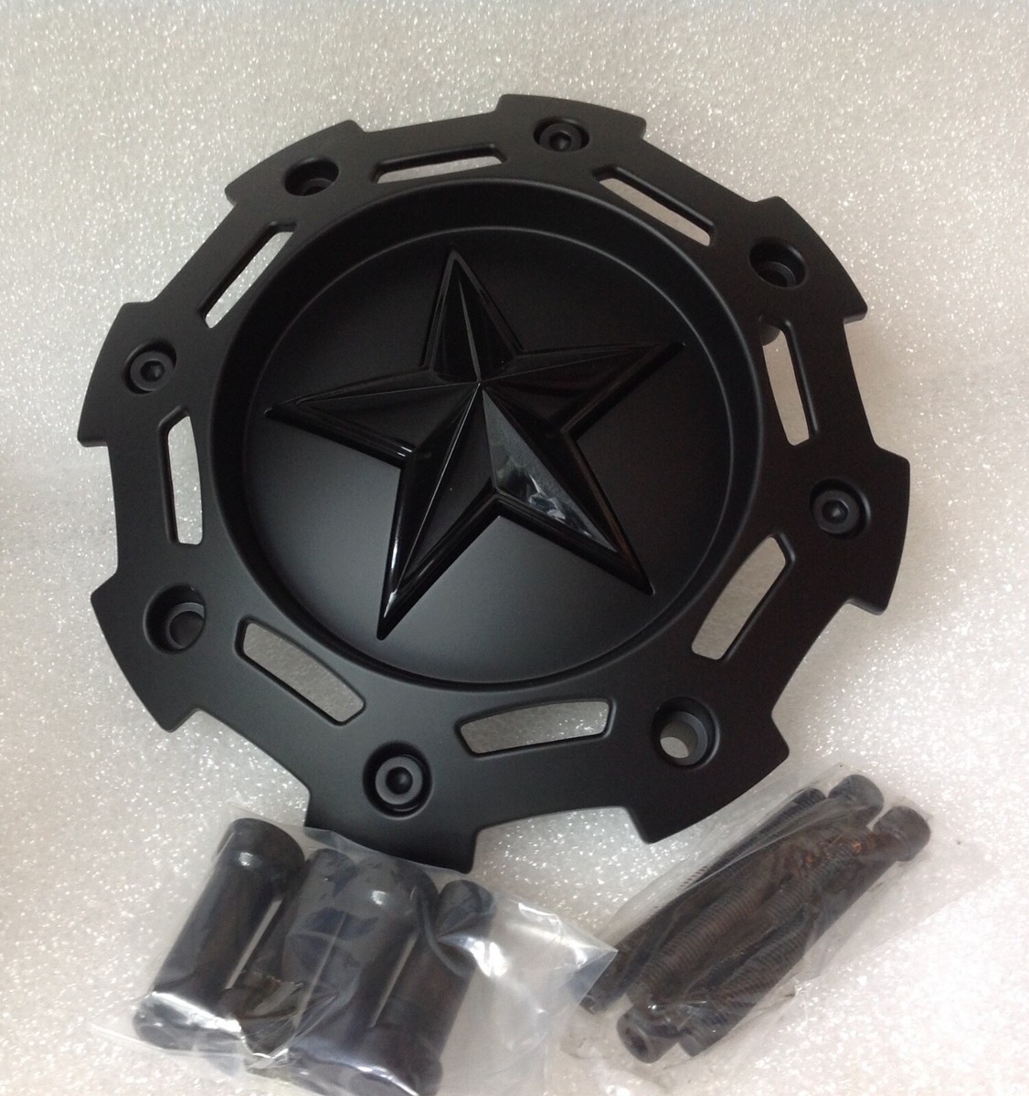 KMC XD Series 8 Lug XD811 Rockstar II Matte Black Star