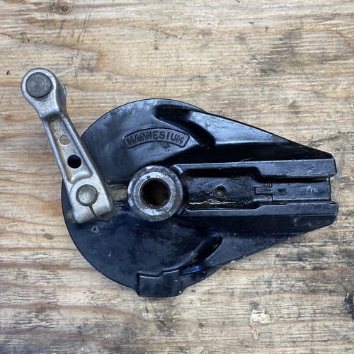 1985 85 Honda XR350R XR350 XR 350 R / Nice OEM REAR BRAKE BACKING PLATE DRUM