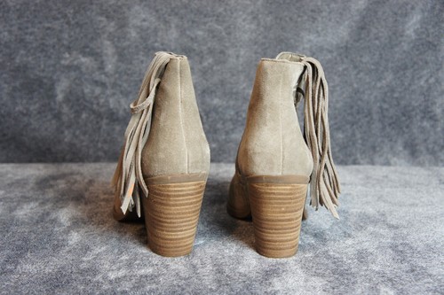 Jessica Simpson Women's Gray Ankle Boots Size 7 With Fringe Tassels - Picture 4 of 11