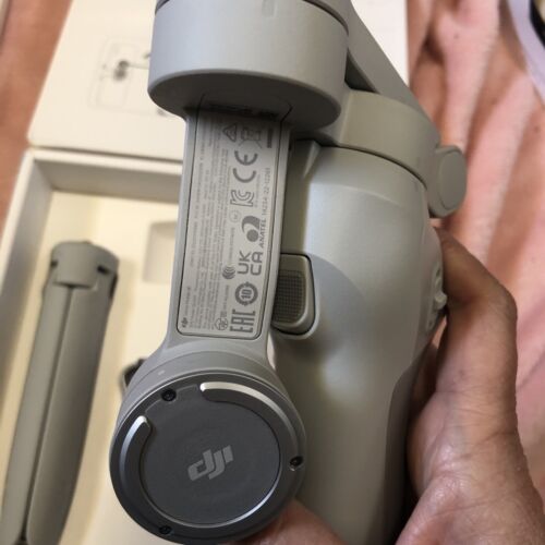 DJl - Osmo Mobile SE Smartphone 3-AxisGimbal Stabilizer - Gray - Picture 4 of 20