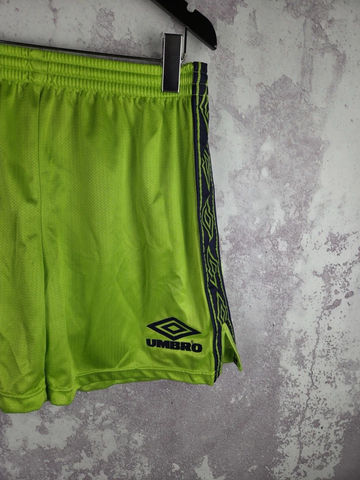 Pantalones Cortos de Entrenamiento Umbro De Colección Para Hombre Correr Raro Años 90 Y2K Verde Talla M Foto 2 de 4