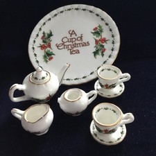 A Cup of Christmas Tea Miniature Tea Set Vintage 1995 by Waldman House - 6 PEICE