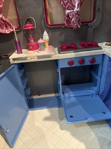 Our Generation OG Girl Battat Camper Camper Rimorchio da Viaggio e Accessori LEGGI - Foto 9 di 24