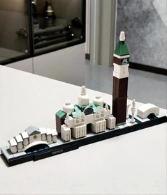 ARCHITECTURE: Venice (21026) - Complete Bricks - New Sealed (bagged)