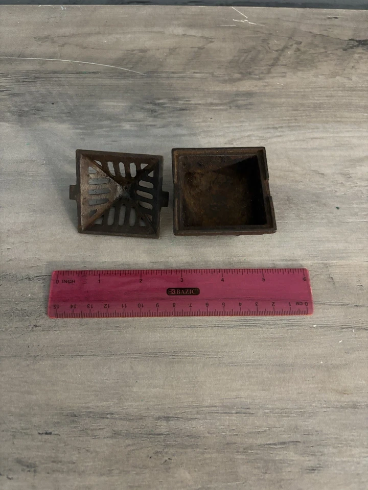 Queimador de incenso vintage de ferro fundido Vantine's com tampa #17 - Imagem 4 de 4