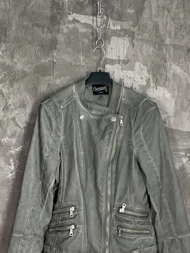 Chaqueta Gris Glamour Cuero Sintético Cremallera Abstracta Avant Garde Años 00 De Colección Foto 2 de 4