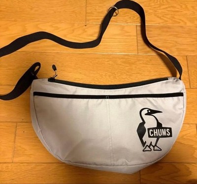 Chums Shoulder Bag Gray Rare Outdoor Moel Limited Edition VHTF American Accessor