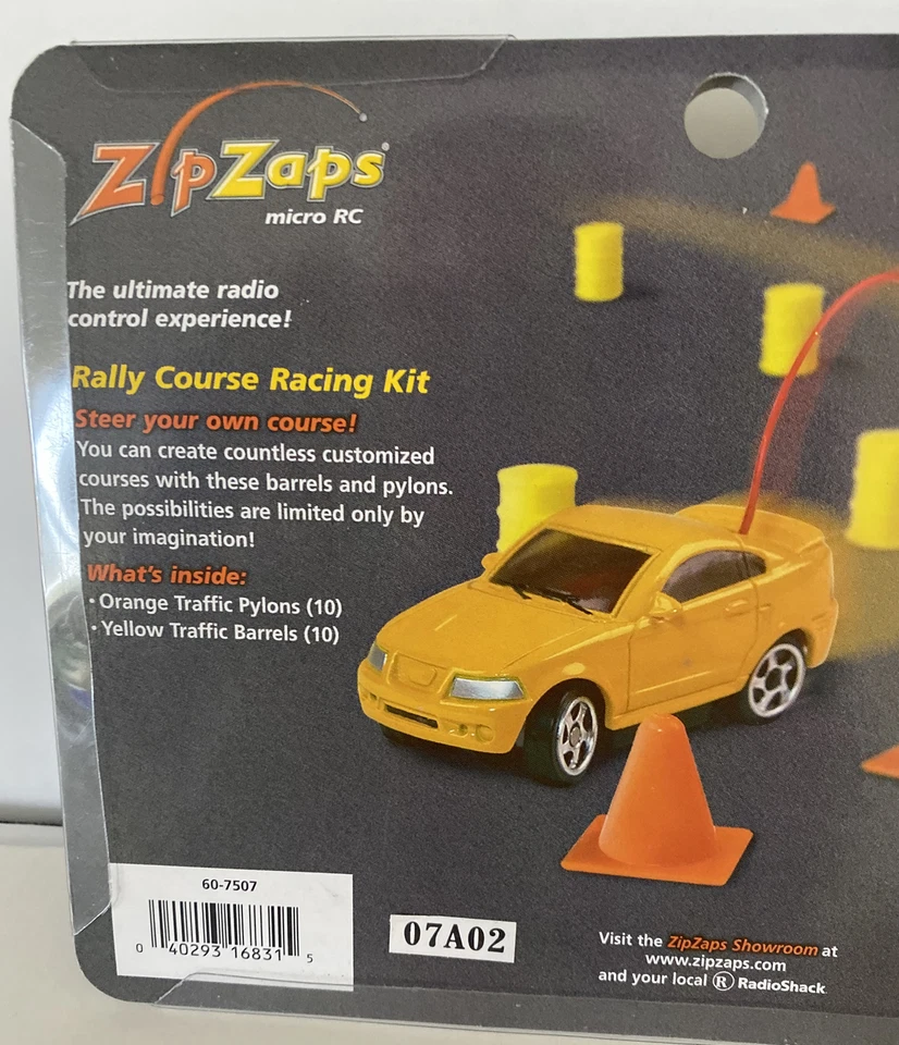 ZipZaps RALLY COURSE RACING KIT Orange Cones Yellow Drums Brand New Radio Shack - Image 4 of 4