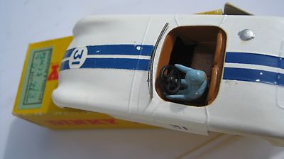 1/43 voiture miniature dinky toys cunningham c5r numero 133