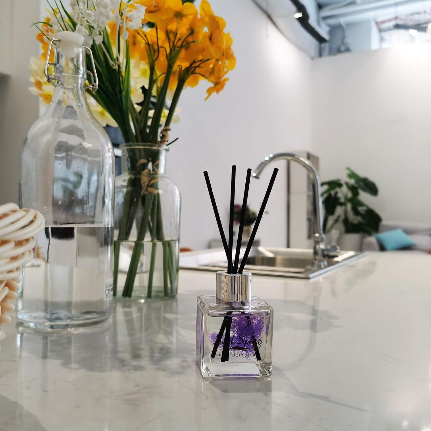 Reed Diffuser Set with Sticks Lavender Aromatherapy Oil Scent Diffuser for Home 