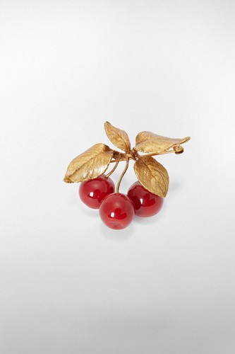 Met Museum Cherry Brooch Pin with Golden Leaves – 5x4 cm