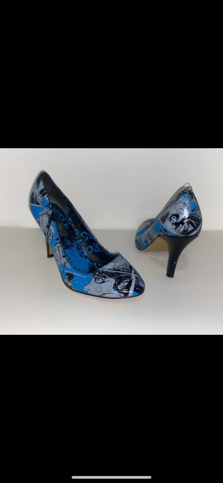 Comic book blue heels size 8 US