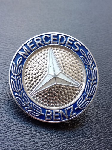 Original Mercedes-Benz T1 601 Kühleremblem – Hochwertiges Classic Auto Logo