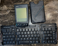 Wireless Palm Vllx Handheld PDA with carry pouch Keyboard Organizer Planner