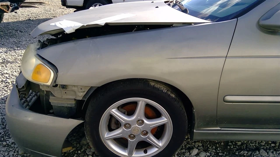 Used Radiator fits: 2001 Nissan Sentra 2.0L AT Grade C Foto 4 de 4