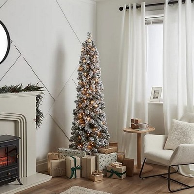 Künstlicher Weihnachtsbaum 6 Fuß schmal Olan warmweiß LED vorbeleuchtet beflockter Effekt