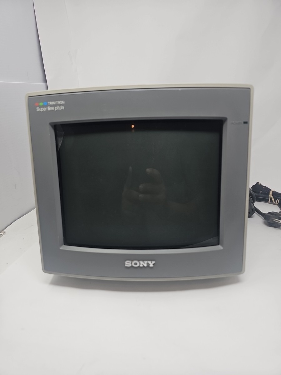 Sony CPD-9000 Trinitron Super Fine Pitch Color Monitor 9
