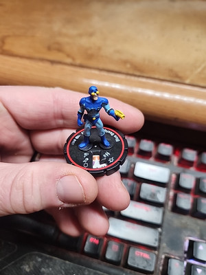 DC Heroclix Hypertime 057 Blue Beetle Veteran Red Game Figure Loose