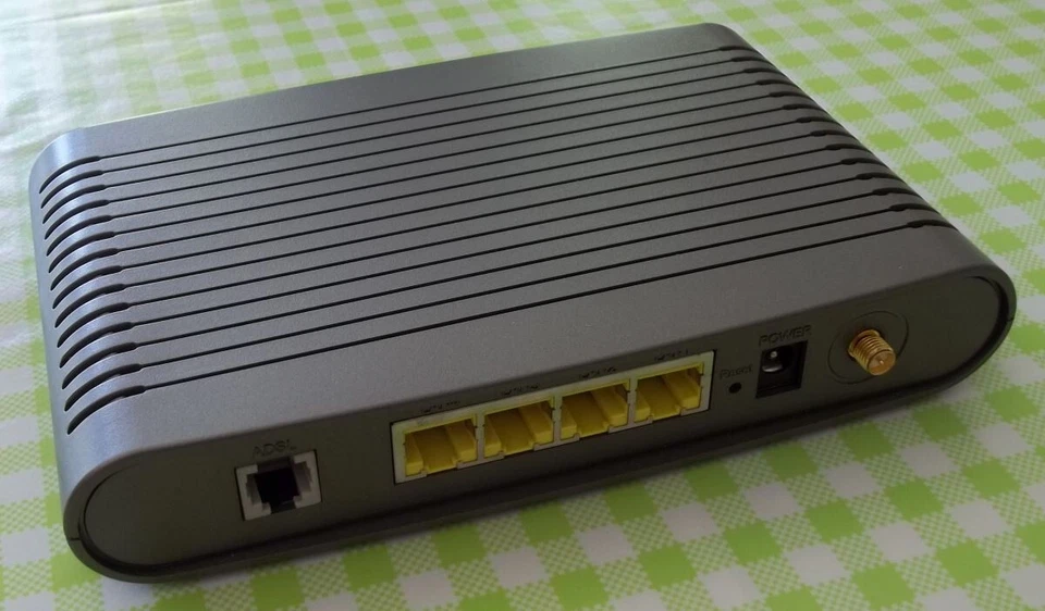 ADSL2+ Modem Router level one WBR-3460 - Bild 3 von 4