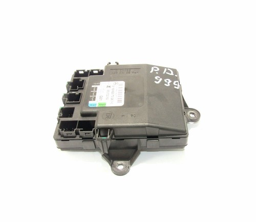 Mercedes A w169 a1698207026 CENTRAL DOOR LOCKING UNIT Tür Steuergerät Vorne R.