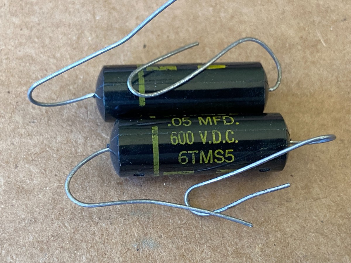 sprague black beauty他 2 NOS Sprague Black Beauty .05 uf 600v Capacitors Yellow