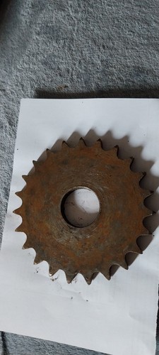 BSA DRIVE SPROCKET - Picture 2 of 2