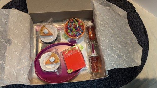 American Girl Fall Party Treat Set - RETIRED - NEW in original Box RARE! - Picture 4 of 6