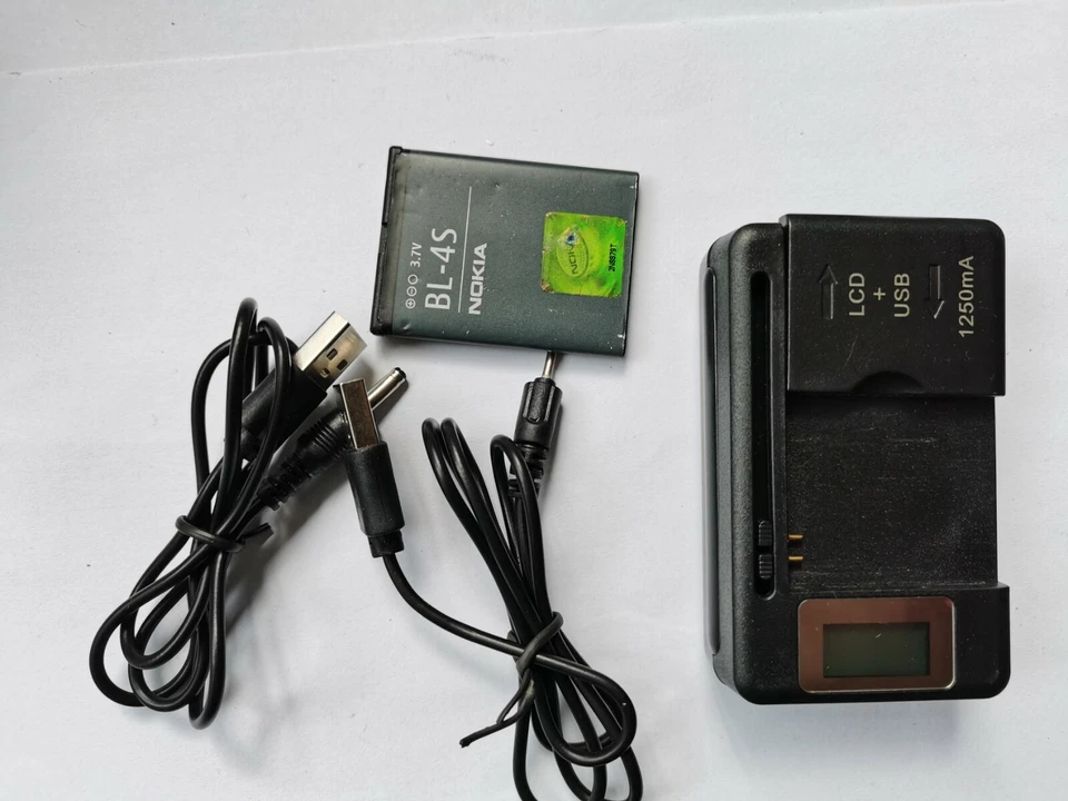 Batería BL-4S + Cargador LCD + Cable Cargador Para Nokia X3-02 7610S 6202C 6208C Foto 4 de 4