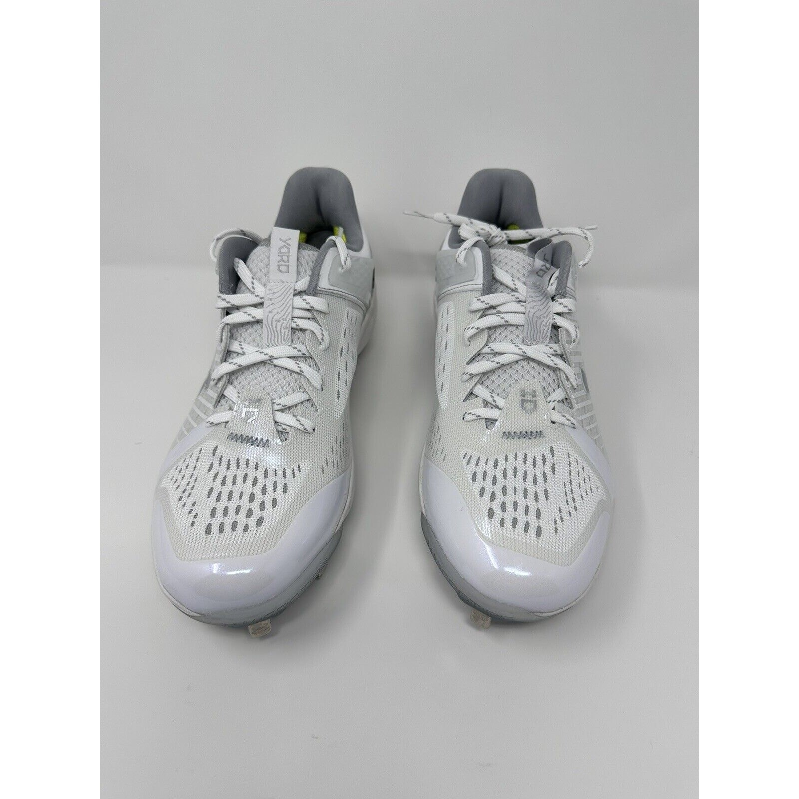 NWT Men's Under Armour Yard Low MT Baseball Cleats 3025592-100 White Size 8.5 thumbnail 4