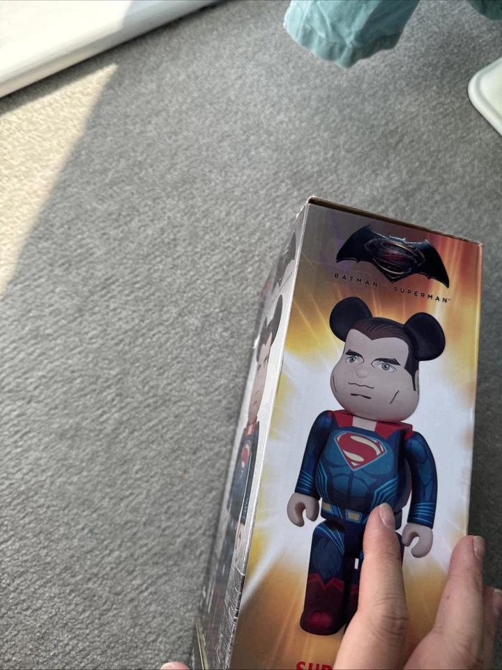Medicom Bearbrick Superman 400% 28cm from batman superman movie - Image 2 of 4