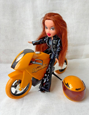 Bratz Dynamite Girlz Meygan w Motorbike & Helmet Vintage 2005 Motorcycle MGA