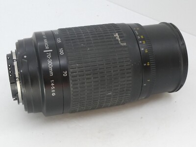 Nikon AF 70-300mm F4-5.6 G AF Telezoomobjektiv Lesen Dunst Pilz 117